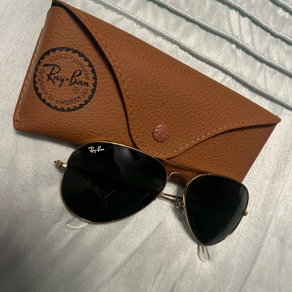Uni-sex Aviator Ray-Bans